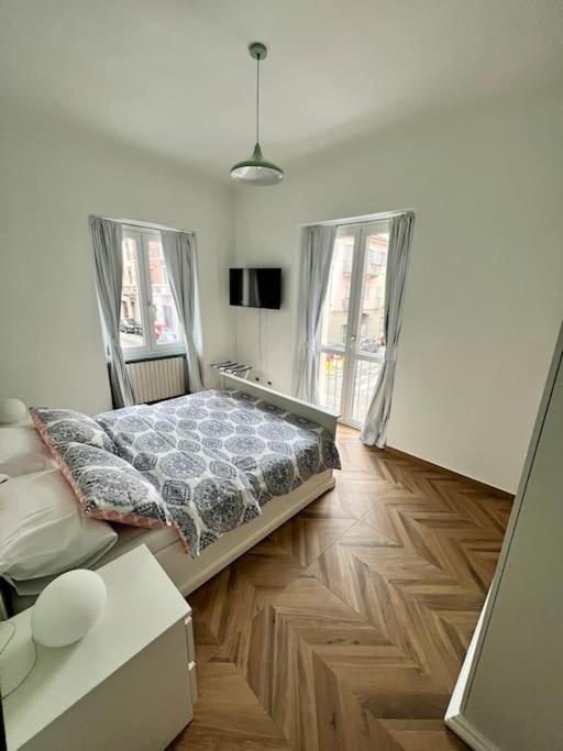 Casa Sassari - Vicino Porta Susa F.S. 都灵 外观 照片